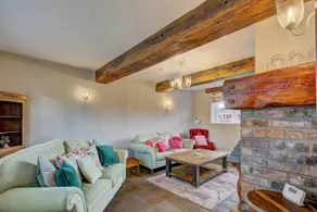 Historic 4 Bedroom Home in Dunham Massey - Image 5