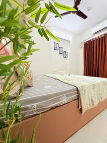 Beach Life & Breeze : Cozy 2BHK in Versova - Image 5