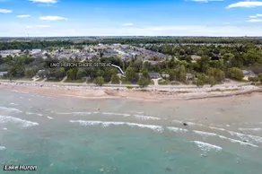 Lake Huron Waterfront Cozy Cottage - Image 4