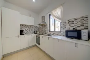 Charming 2 bedroom apartment in Swieqi - Image 4