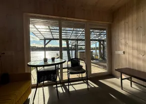 Peaceful lake retreat with sauna - Image 5