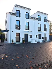 Modern new house about 200 m² near the airport. - Image 4