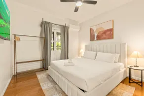 3BR Home with Outdoor Dining Near Central Station - Image 2