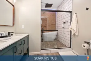 Stylish Townhouse with Game Room, King Suite - Image 4