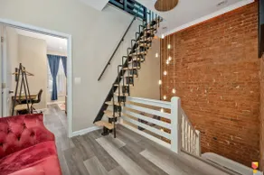 Stylish Townhouse with Game Room, King Suite - Image 5