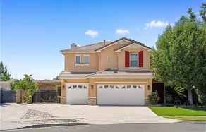 Private quiet villa. Spacious and comfortable backyard. - Image 3