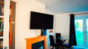 2BR Near Cov Arena & NEC | Fast Wifi & Office Room - Image 5
