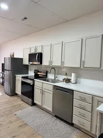 The Barber Shop Suite in Downtown Burlington - Image 2