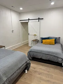 The Barber Shop Suite in Downtown Burlington - Image 3