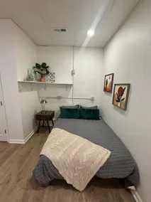 The Barber Shop Suite in Downtown Burlington - Image 4