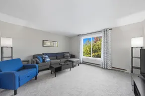 Peace: 4BR-2BT, 2 Kitchens/ 2 Living Rms - Image 3
