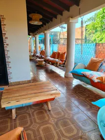 Playful eco-house at Km 8, modern and natural - Image 3