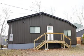Cozy Autumn Cabin | Water Views | 15m to Bangor - Image 4
