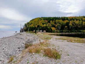 Smokey Cove Blue Cottage - Image 4