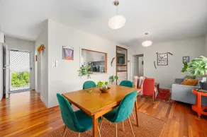 Tuart Treetop Escape - Vibrant Stay near South Beach - Image 2