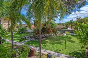Tuart Treetop Escape - Vibrant Stay near South Beach - Image 4