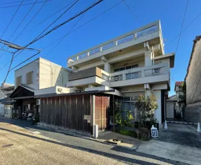 Atelier in the Historic District (Komachi) | Udatsu, Entire Building | 102 m² | Up to 5 Guests | Free Parking | Setouchi Area | Architecture & Art - Image 3