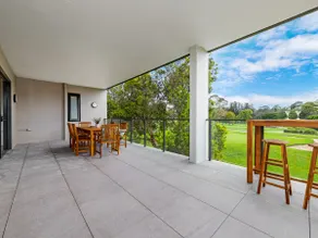 Beachfront Apartment | Golf Course View - Image 5