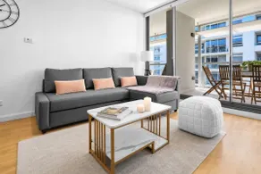 Central Location NSW 3 Bedroom Apartment with Balcony - Image 2