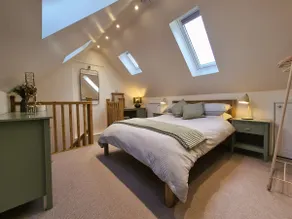 Cotswold Village Retreat - Image 3