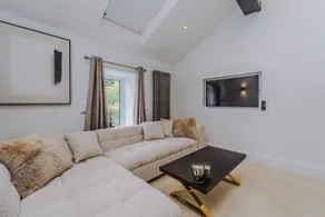 Ribble Valley Luxury Apartment 1 - EV Charging + - Image 2