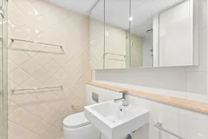 Cosy apartment in Potts Point - Image 5
