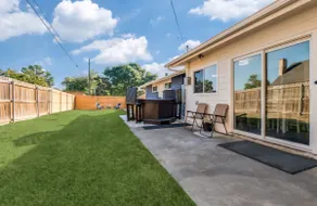 Pet Friendly Home w/Hot Tub - Sleeps 8 - Image 5