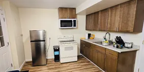 Cozy Retreat in the Heart of the City - Image 5