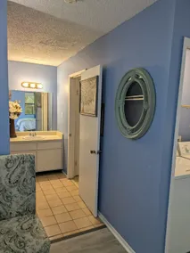 Best Value! Beautiful Flat Near AState. - Image 3
