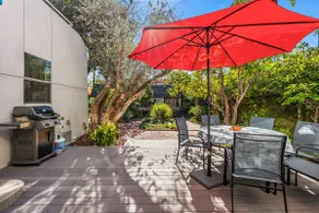 An Oasis of Light and Space in the heart of LA - Image 3