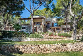 Large villa moments walk from Port Andratx - Image 5