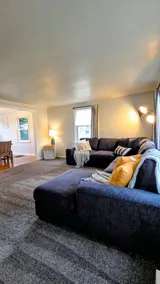 Cottage on Siegrist - Image 3
