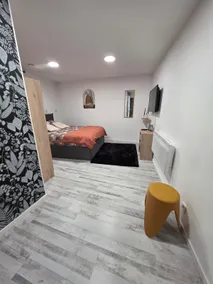 apartment - Image 2