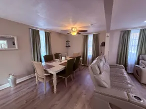. Cozy Apt Near & Shops 3 Min to Boston Train Line - Image 3