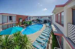 Ocean's Edge: 2BR/2BA Beach Block Condo w/POOL #1 - Image 3