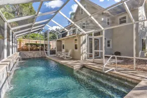 Langoon Lodge 4-BR 3-BA in Historic Mount Dora - Image 4
