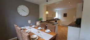 Dumolos Lodge - Image 2