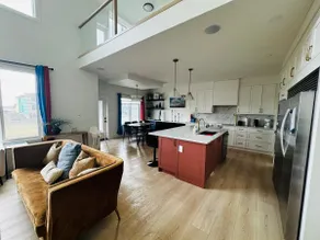 Lakeview 5BR · AC · YEG Airport & Beaumont - Image 2