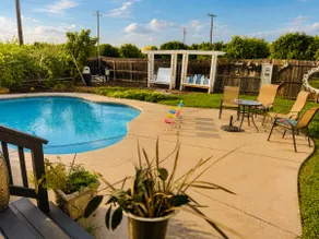 Orchard Retreat w/ Pool | Sleeps 8 | Event Venue - Image 3