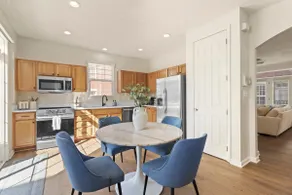 Downtown Carmel Townhouse – Walk to Everything! - Image 3