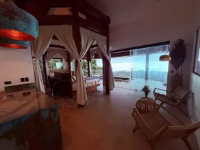 Octagon Villa - Full Oceanview - Image 4