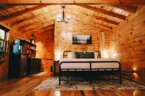 Amish Oasis-Peaceful Cabin w/ Hot Tub in the Woods - Image 5