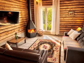 Lake Cabin - Image 3