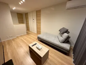 Wisteria's apartment, 4-minute walk from Misato Station, free parking, with a double bed and sofa bed. - Image 5