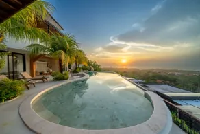 Luxe 4BR Villa w Rooftop, Cinema, Ocean View - Image 4