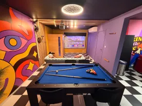 Capsule illusion - Sauna - Switch - Billard - Image 5