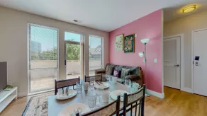 Cozy Modern Home Free Parking - Image 4