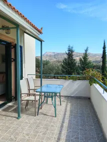 Guest house with beautiful views of Avlonari. - Image 2