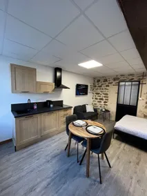 Les Pichies, Studio Dadoum, Centre ville - Image 5