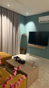 Luxury Suite Room and Lounge 205 - Image 2